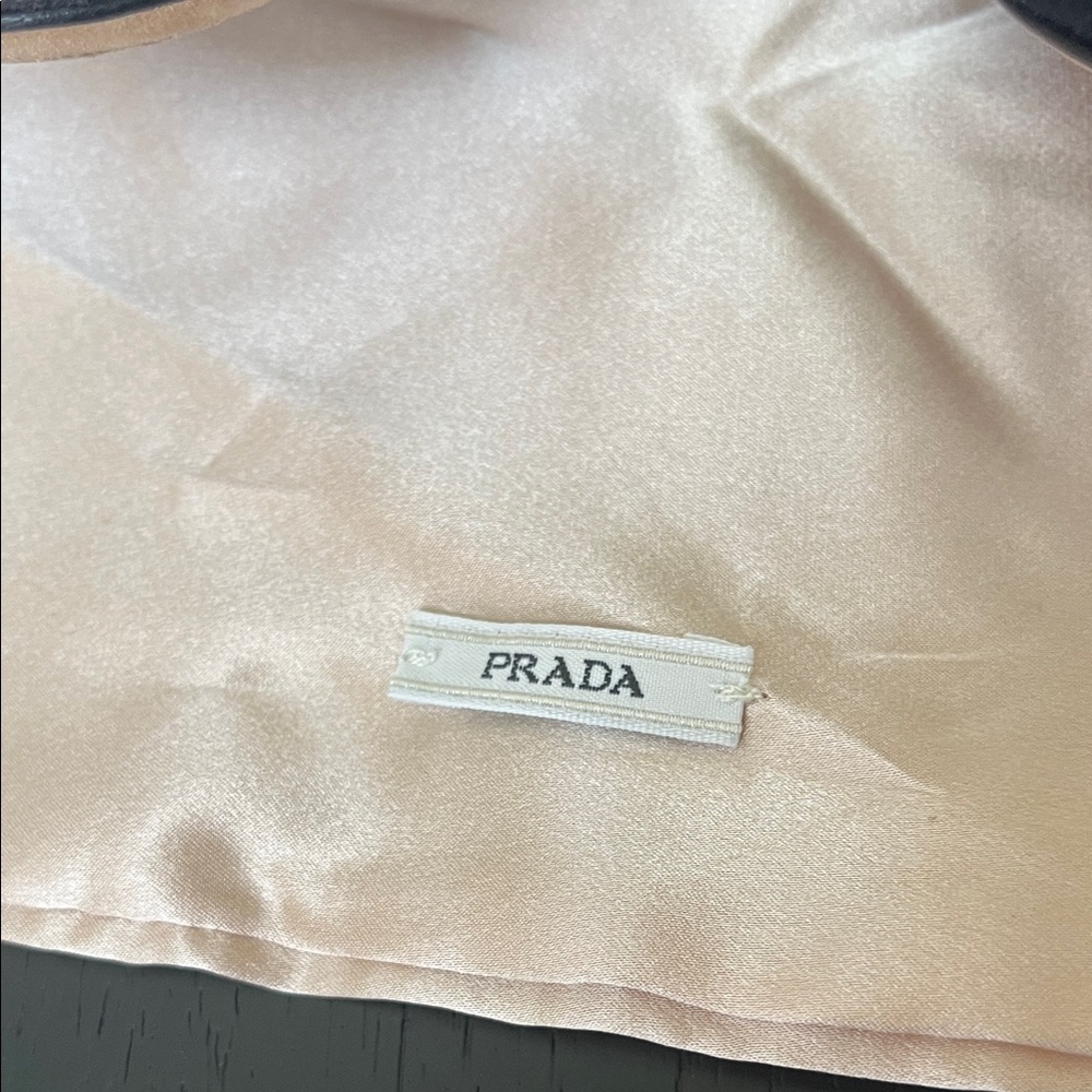 Prada shoes - Picture 7 of 16